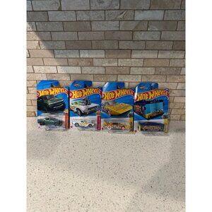 Hot Wheels bundle nib